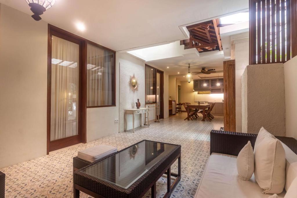 Arana Suite Legian Exterior foto